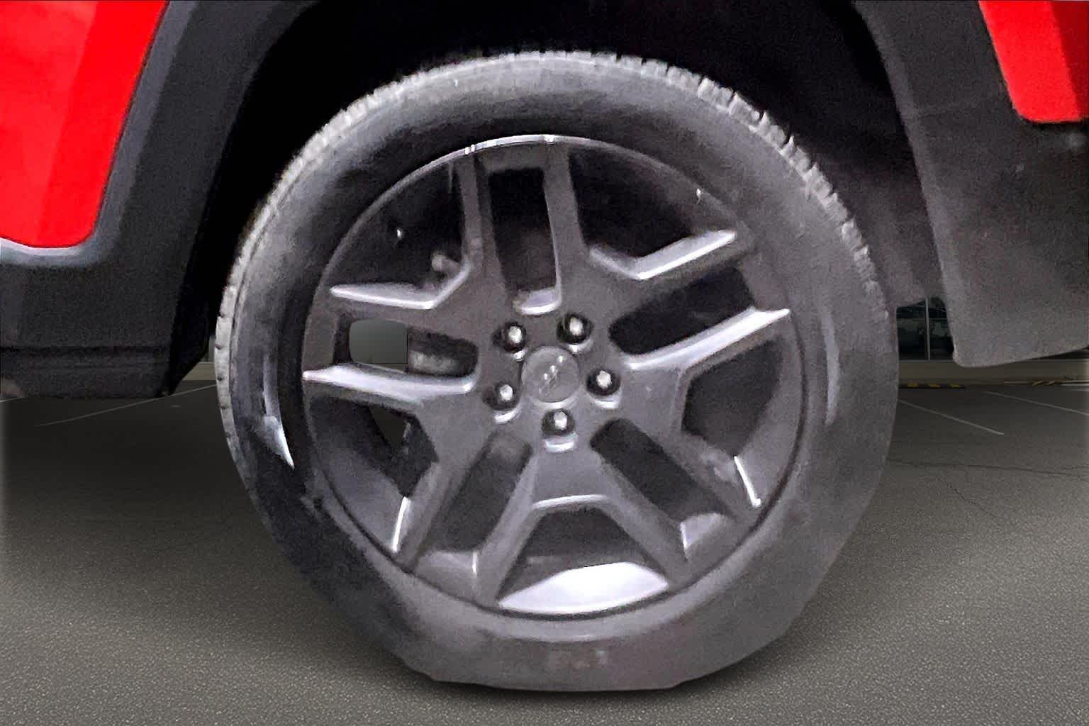 Thumbnail: 2022 Jeep Renegade - 36