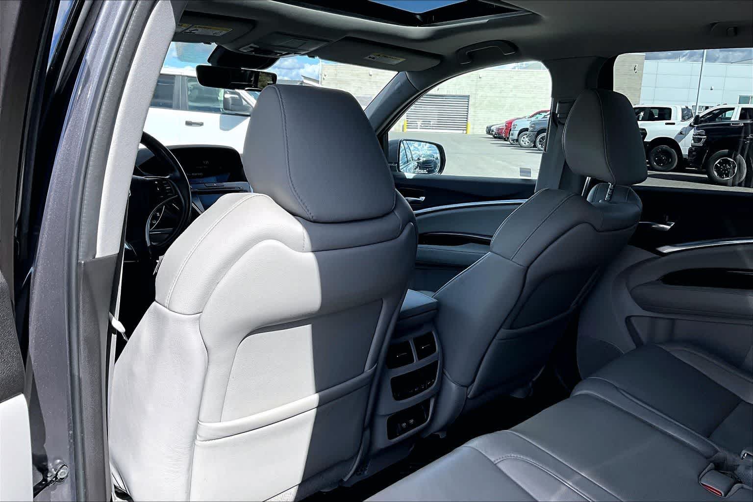 Thumbnail: 2017 Acura MDX - 12