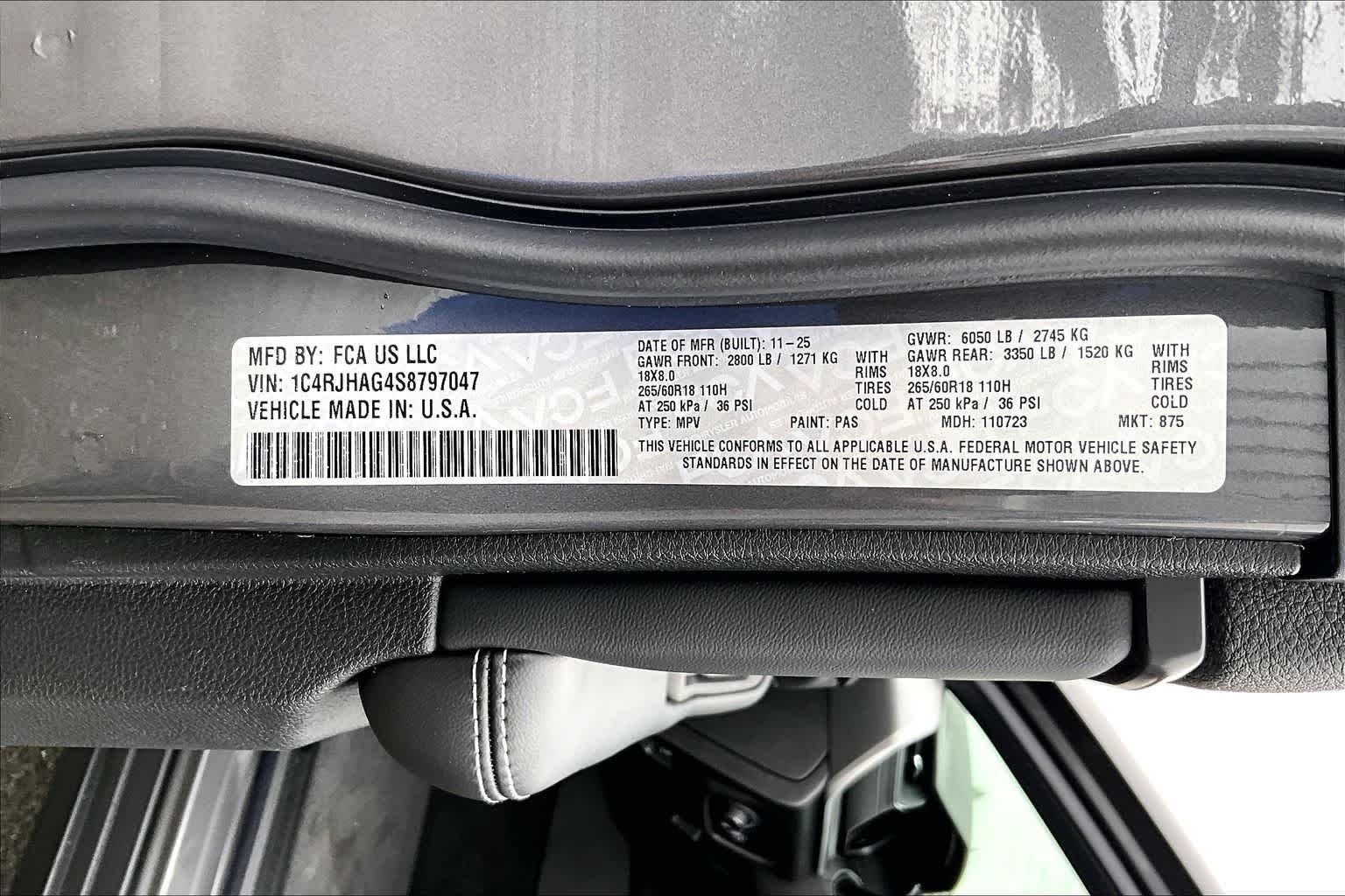 Thumbnail: 2025 Jeep Grand Cherokee - 21