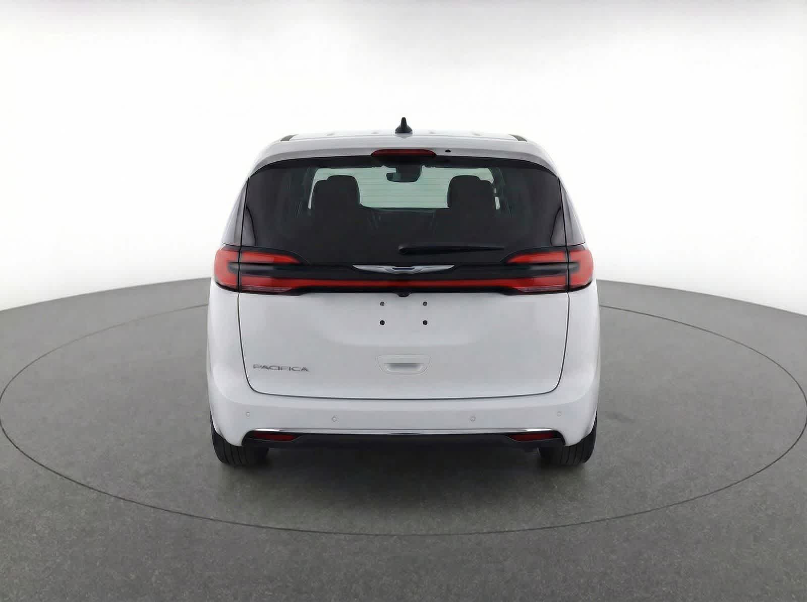 Thumbnail: 2024 Chrysler Pacifica - 7