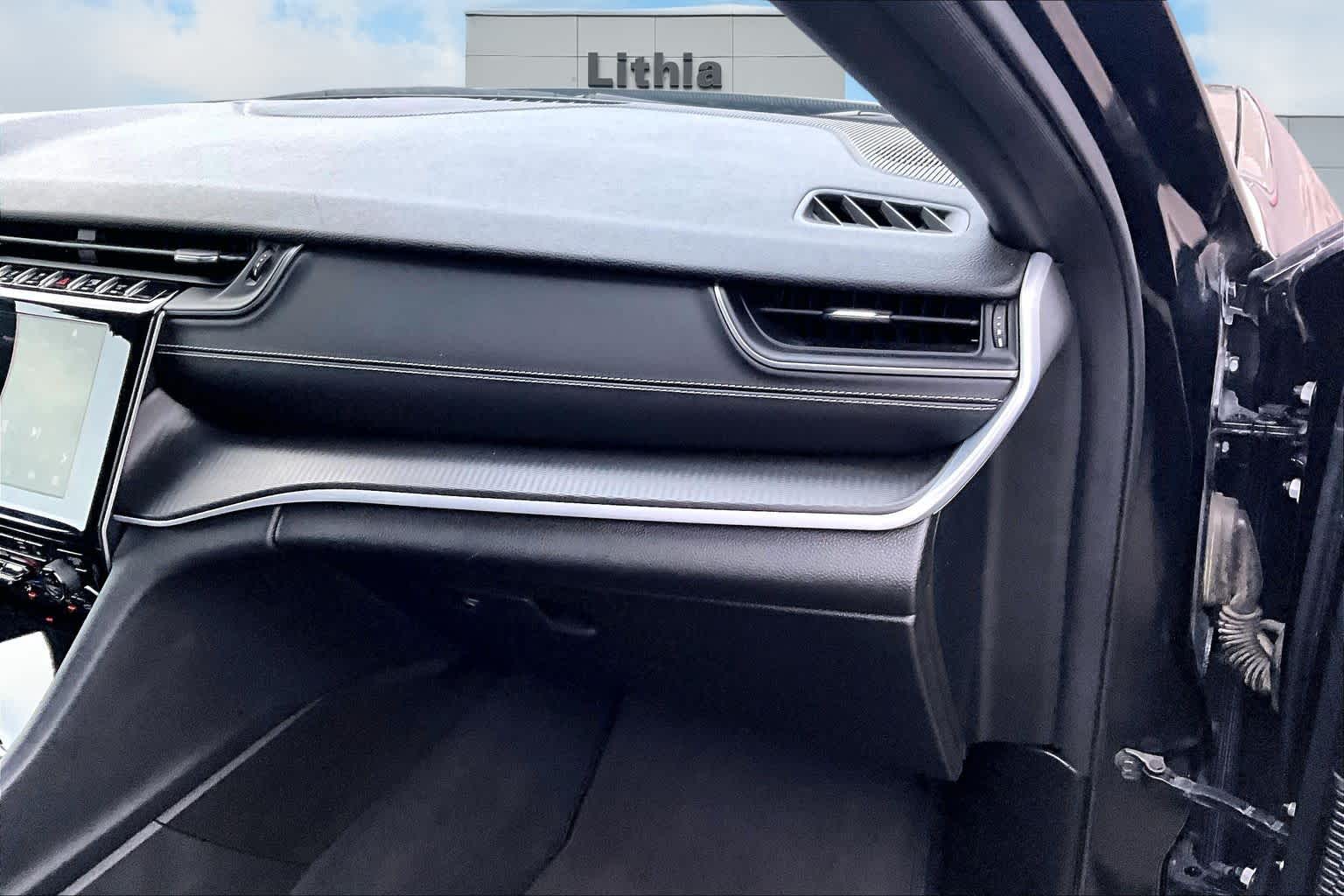 Thumbnail: 2024 Jeep Grand Cherokee - 24