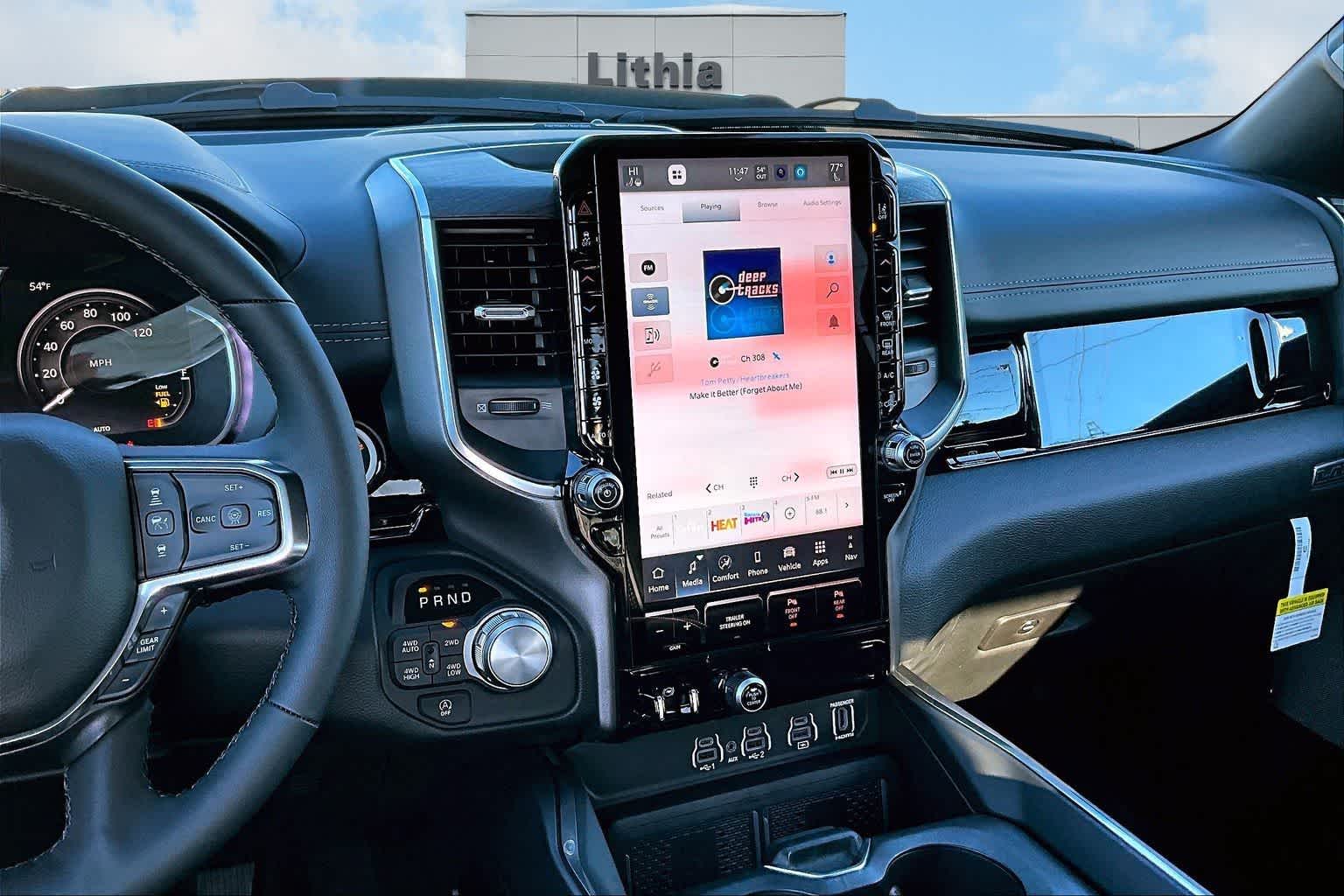 Thumbnail: 2026 RAM 1500 - 16