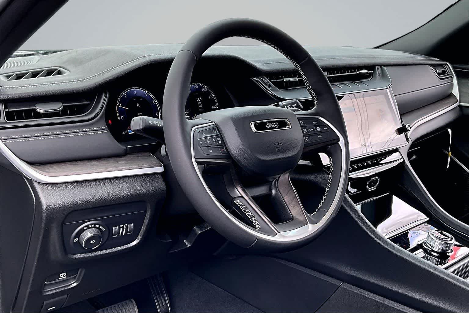 Thumbnail: 2026 Jeep Grand Cherokee - 2