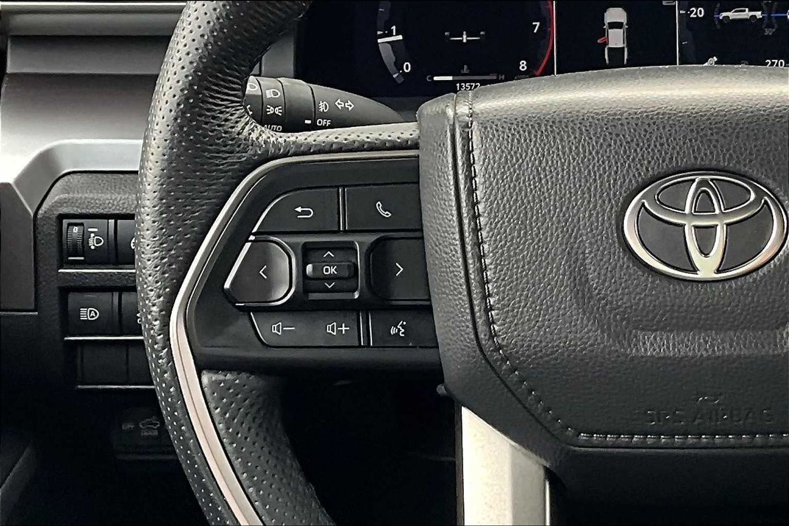 Thumbnail: 2025 Toyota Tacoma - 25