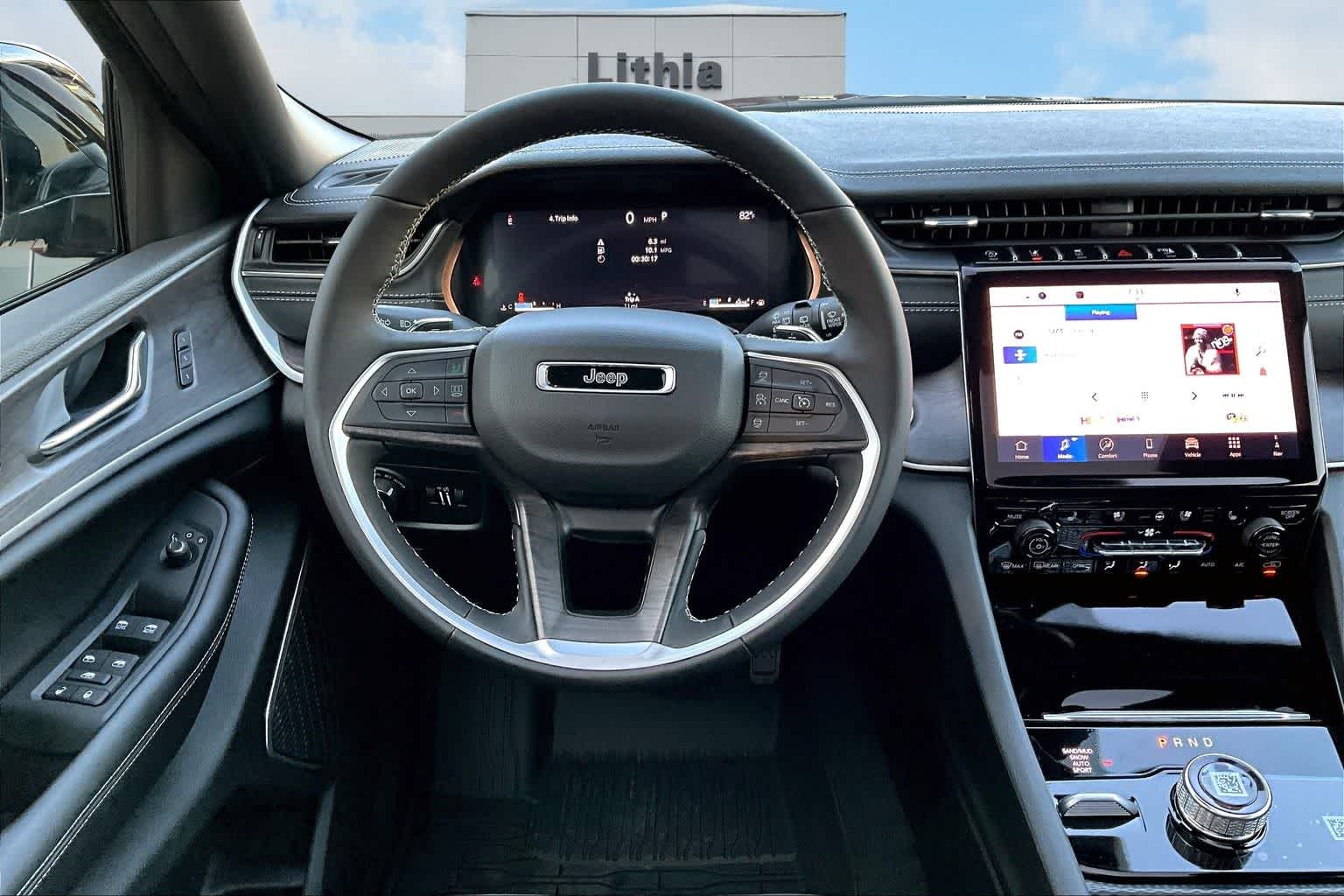 Thumbnail: 2025 Jeep Grand Cherokee - 15