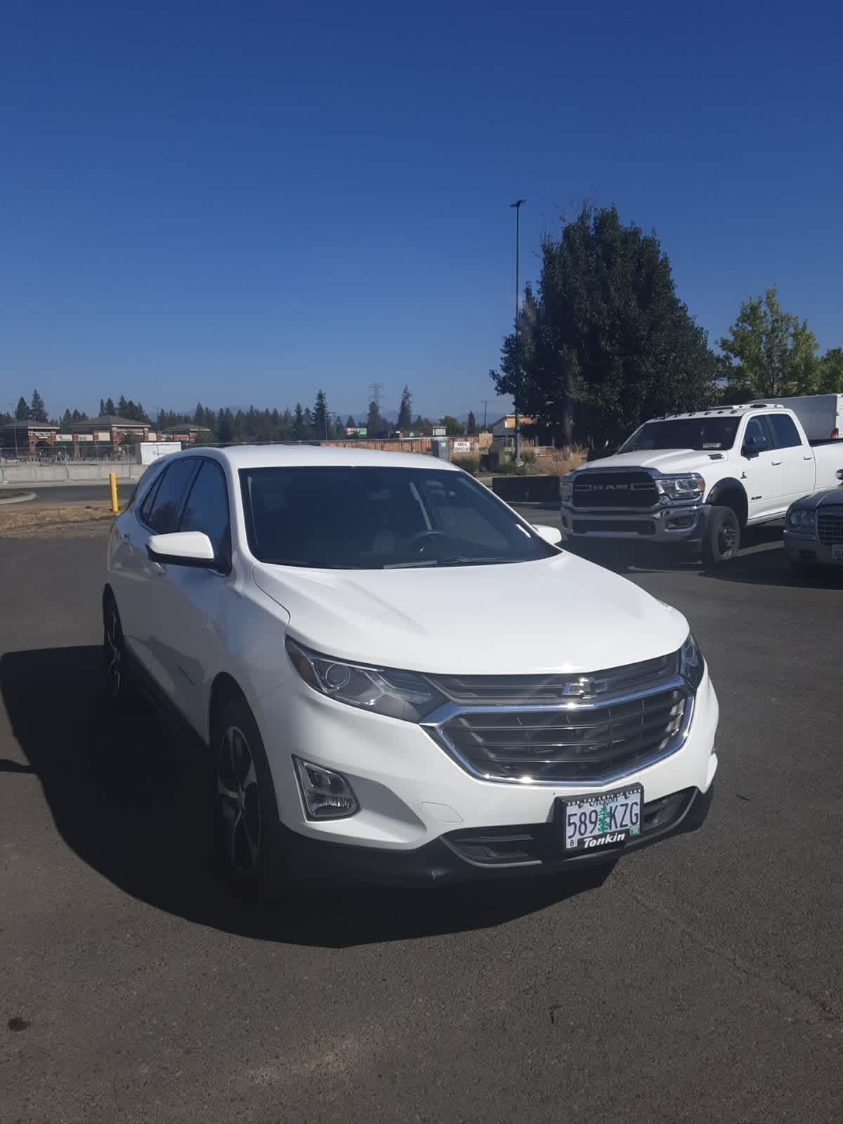 2018 Chevrolet Equinox LT photo 3