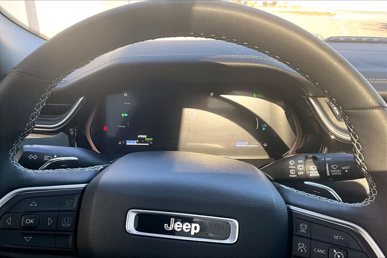 Thumbnail: 2022 Jeep Grand Cherokee - 18