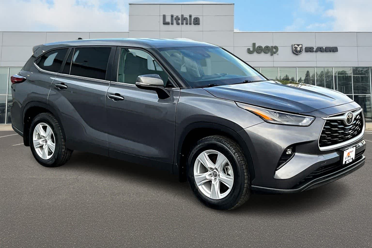 Thumbnail: 2024 Toyota Highlander - 22