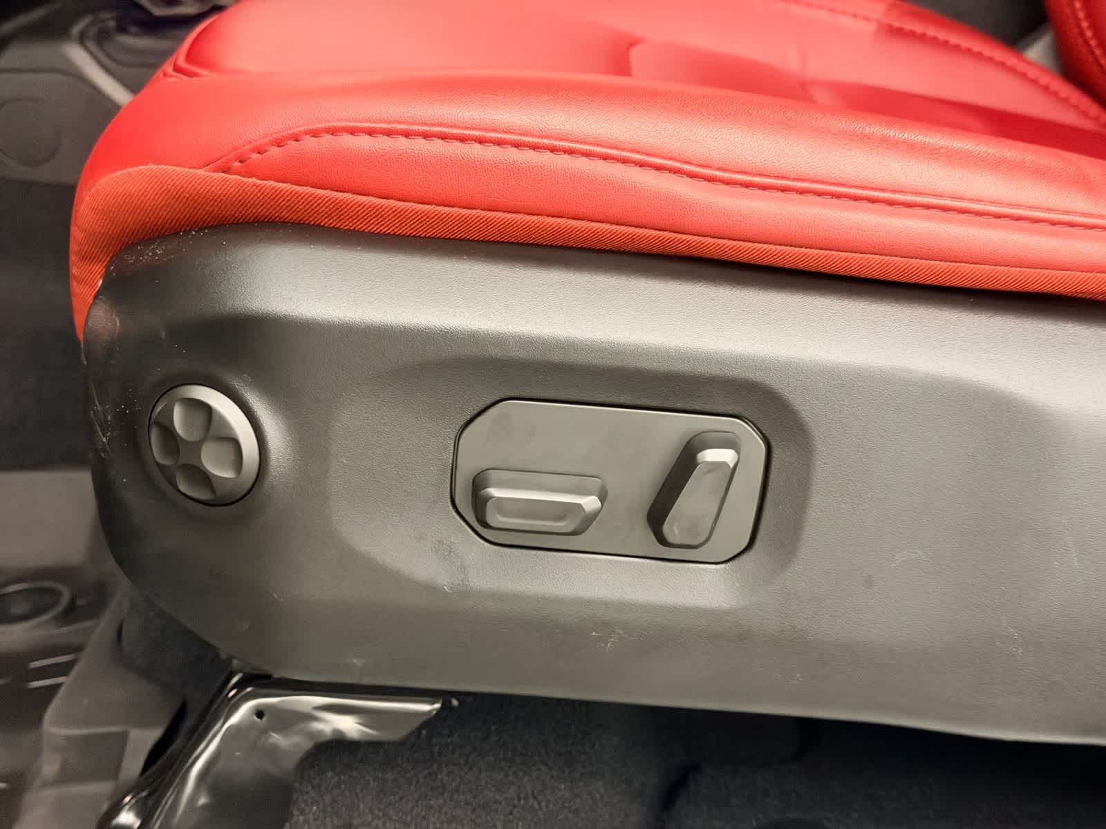 Thumbnail: 2024 Jeep Wrangler - 19