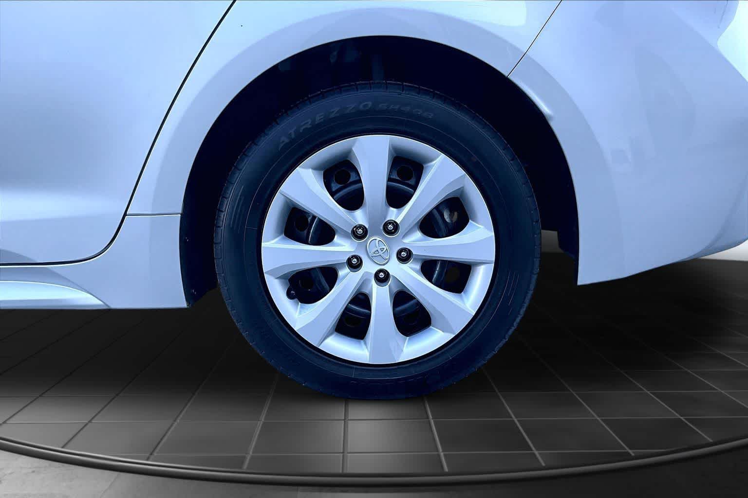 Thumbnail: 2024 Toyota Corolla - 35