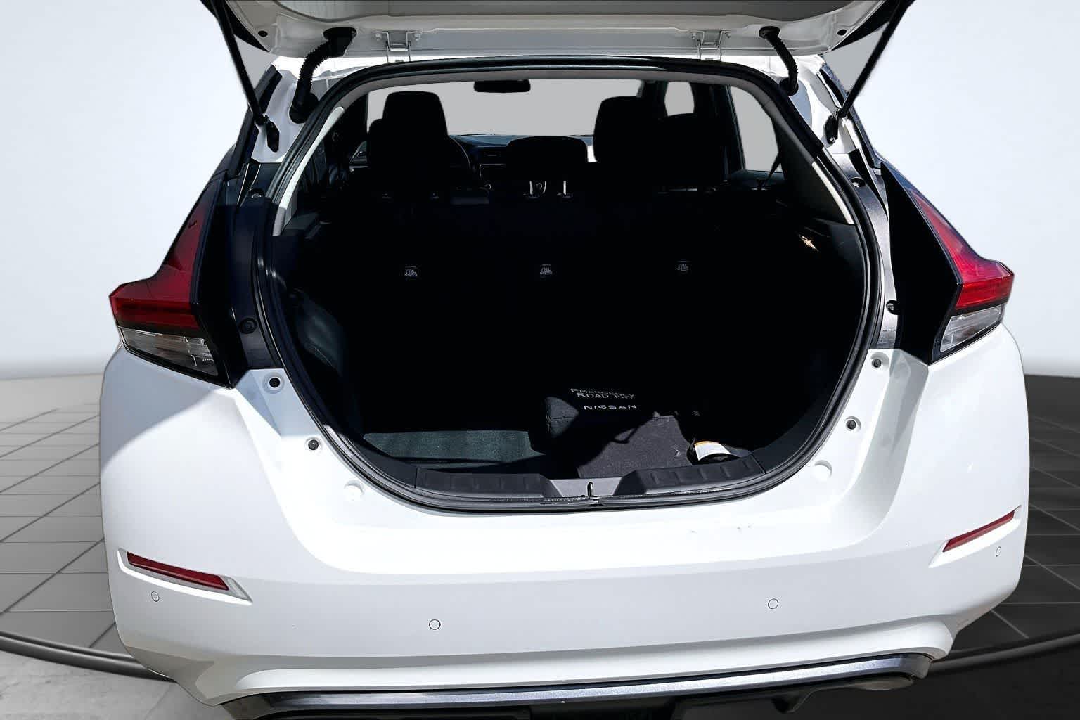Thumbnail: 2024 Nissan Leaf - 19