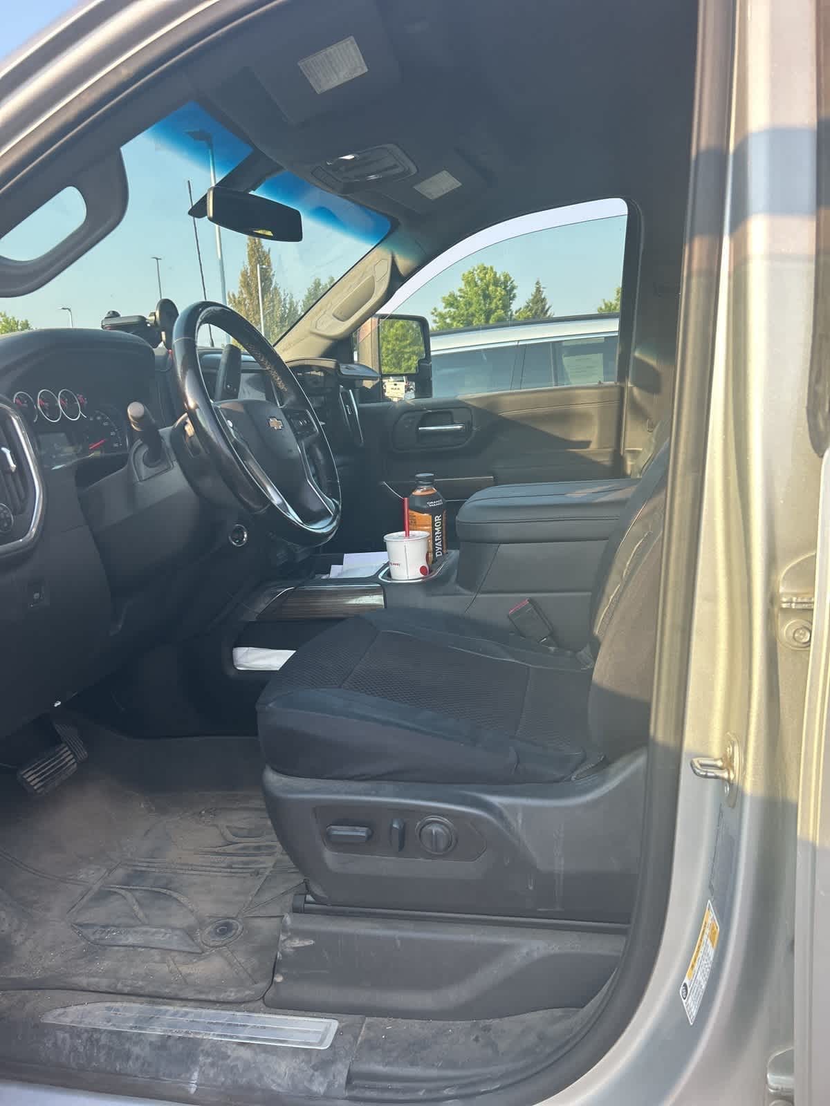 2023 Chevrolet Silverado 3500HD LT photo 2