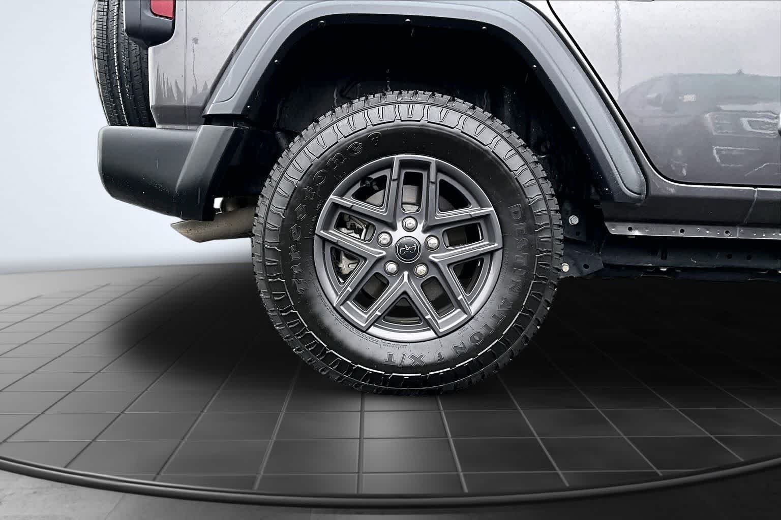 Thumbnail: 2024 Jeep Wrangler - 35