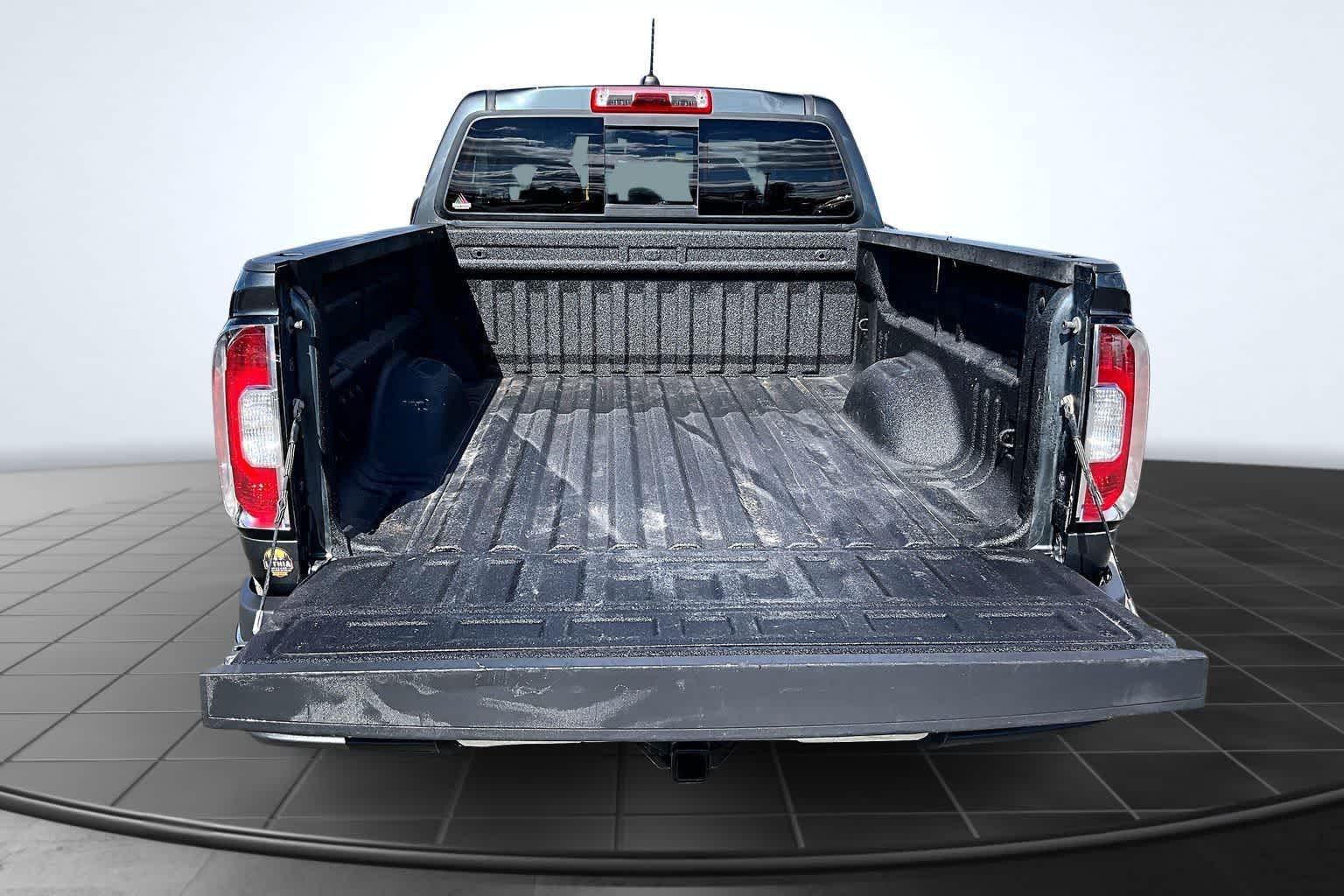 Thumbnail: 2017 GMC Canyon - 19