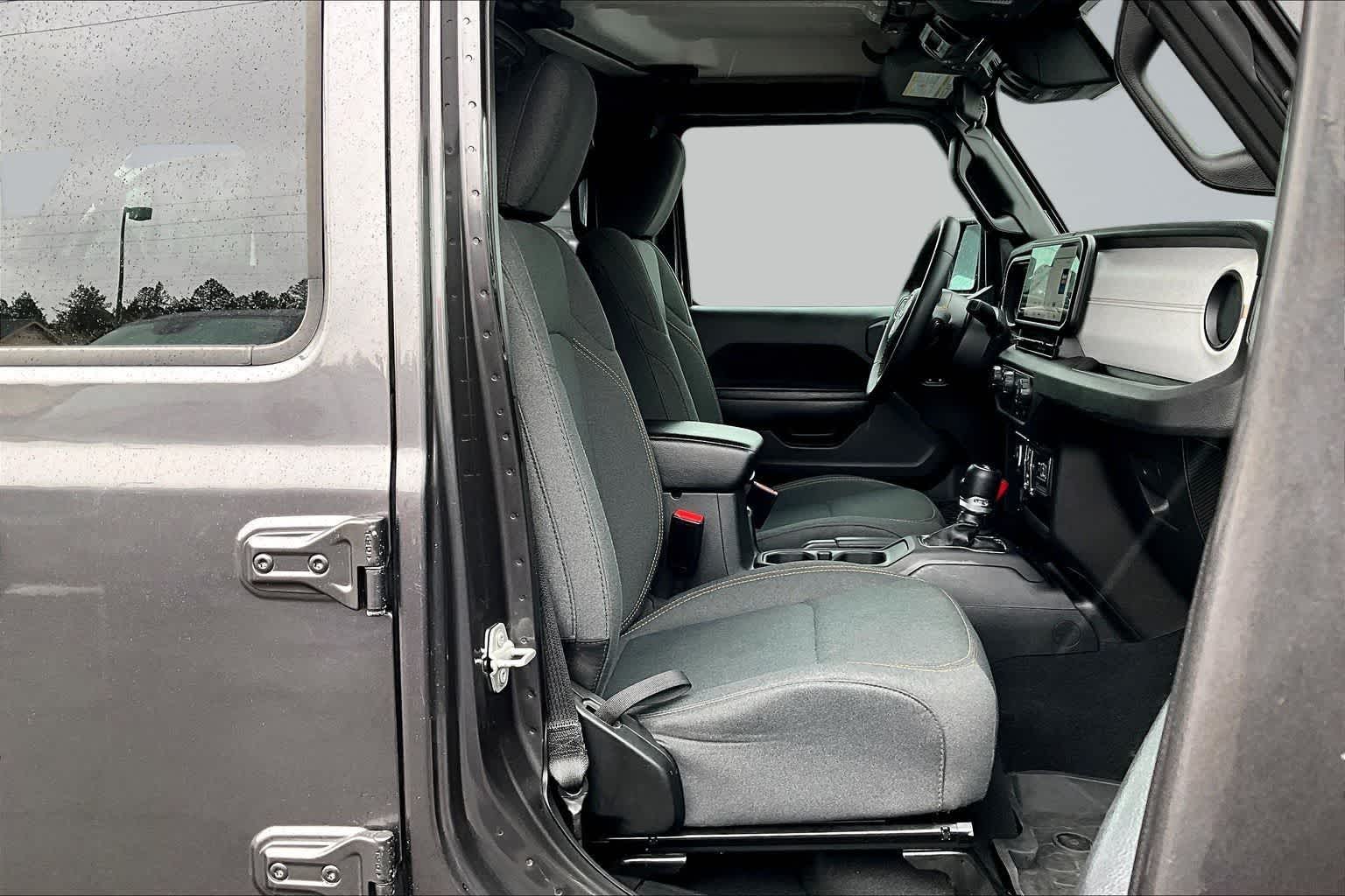 Thumbnail: 2024 Jeep Wrangler - 14