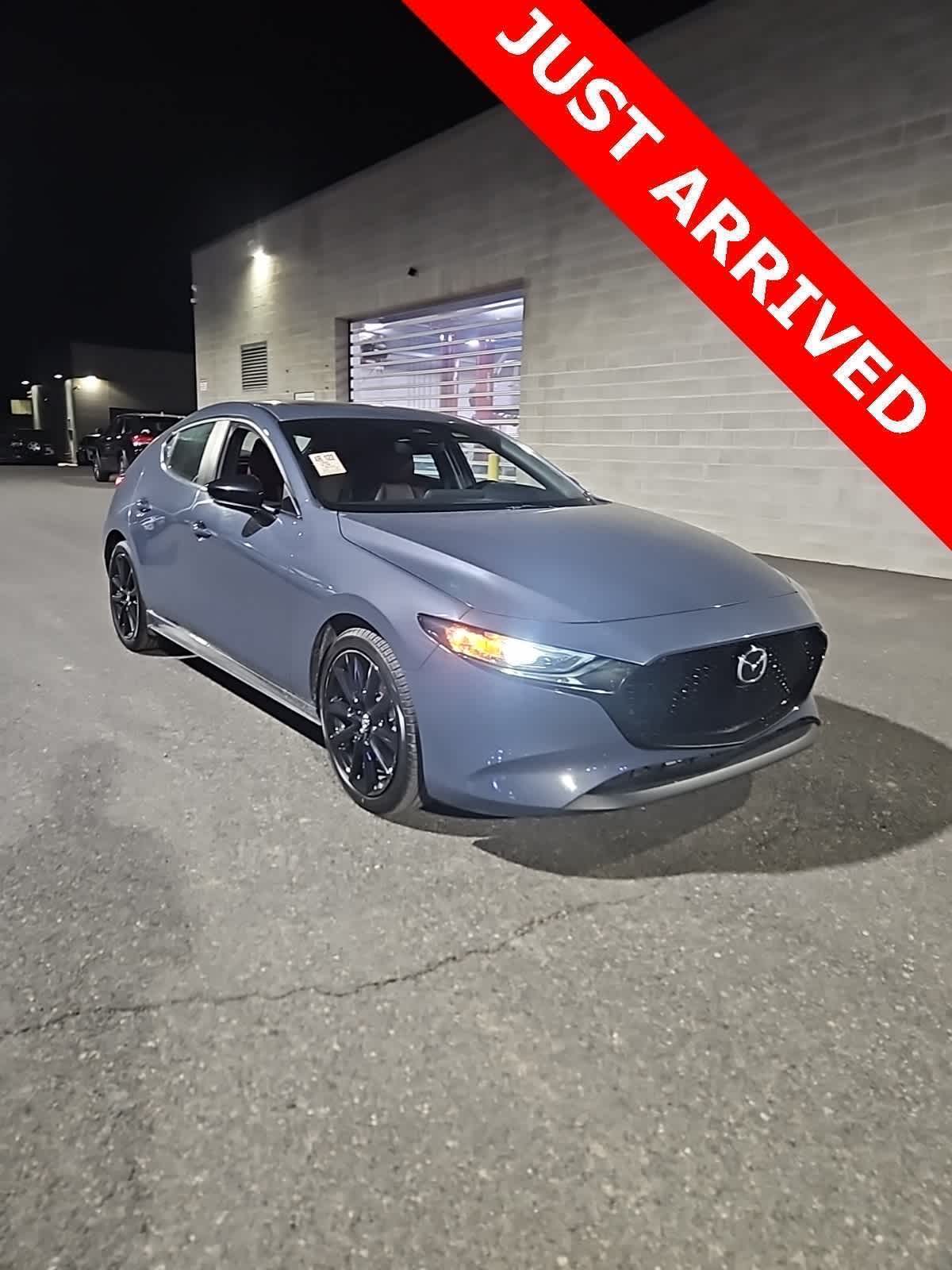 2024 Mazda Mazda3 Hatchback 2.5 s Carbon photo 3