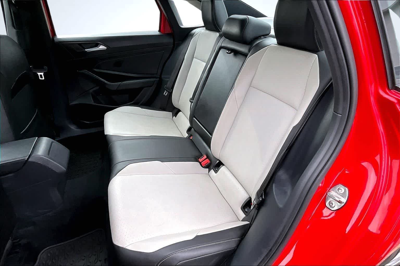 Thumbnail: 2021 Volkswagen Jetta - 13