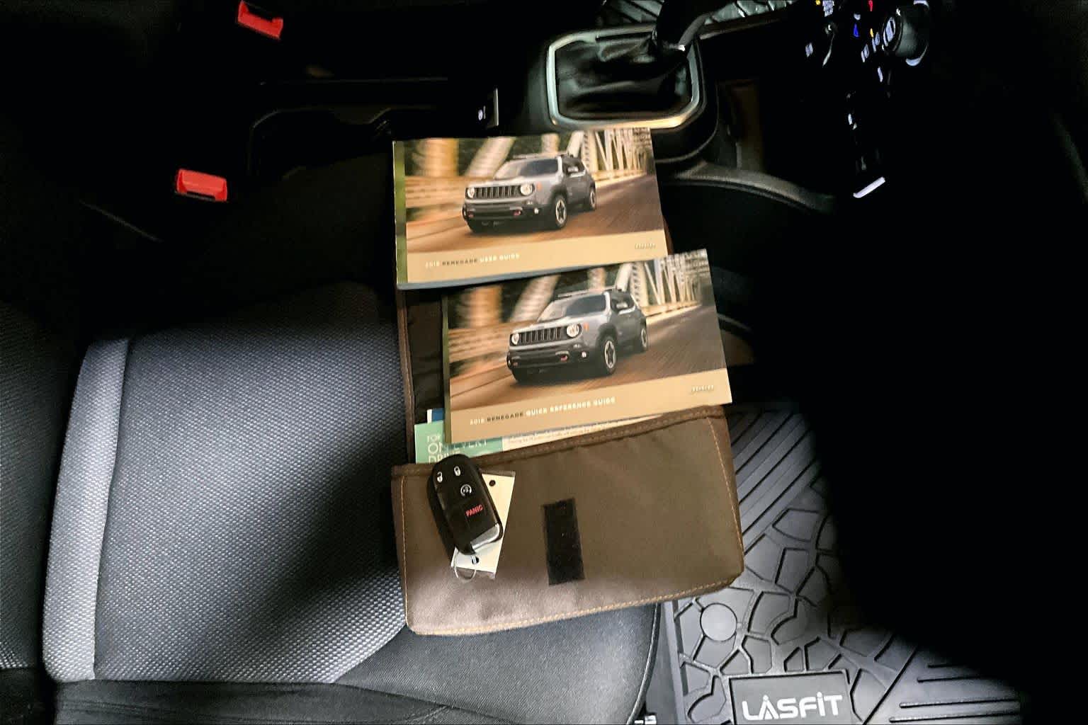 Thumbnail: 2018 Jeep Renegade - 20