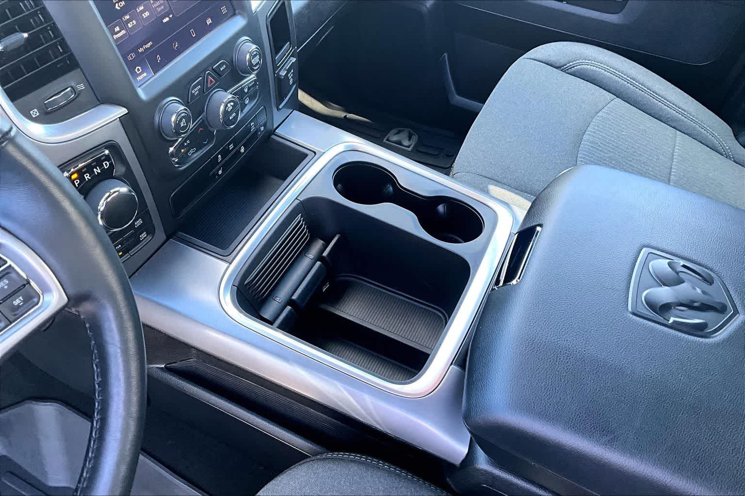 Thumbnail: 2024 RAM 1500 Classic - 17