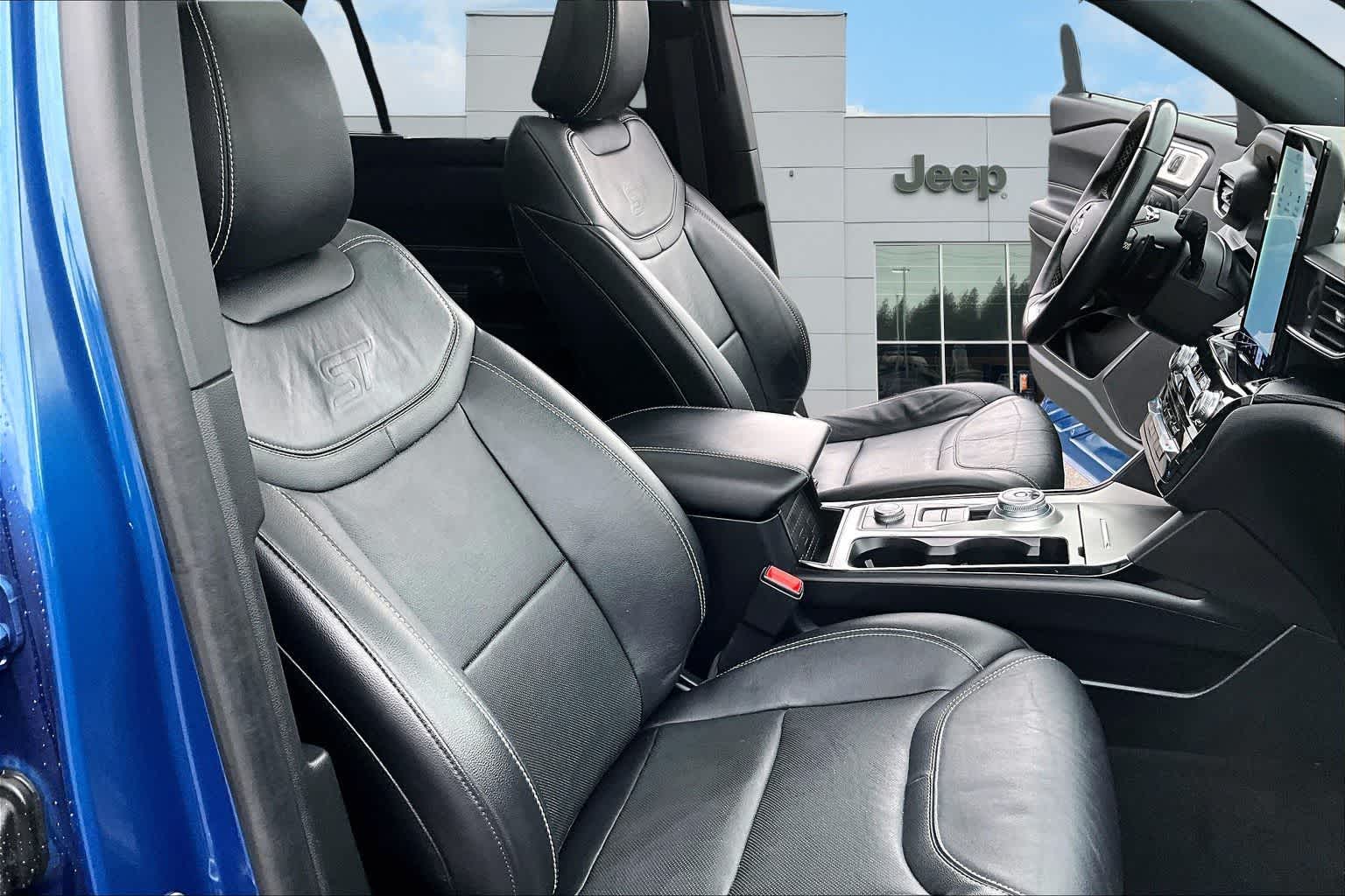 Thumbnail: 2021 Ford Explorer - 14