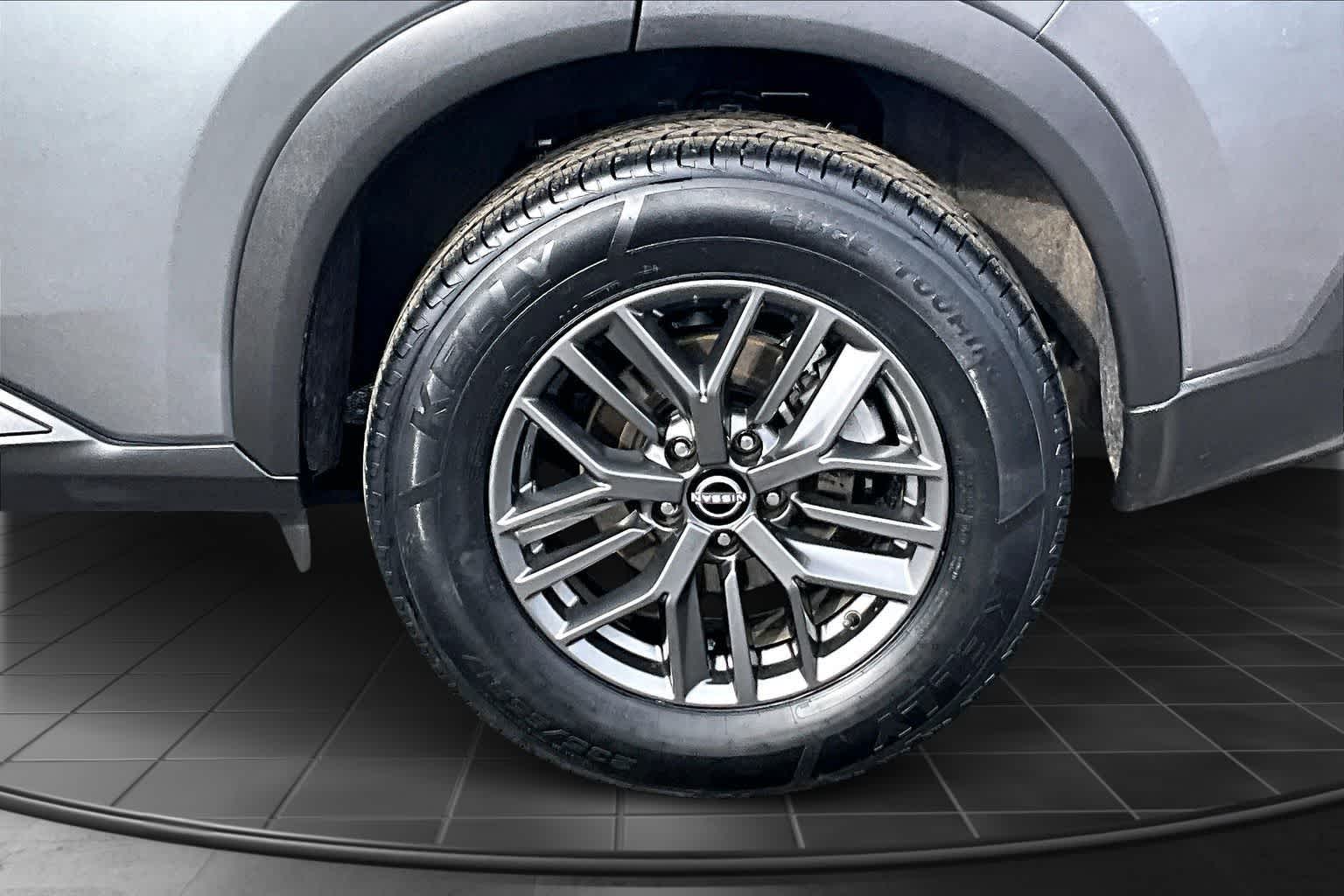 Thumbnail: 2023 Nissan Rogue - 36