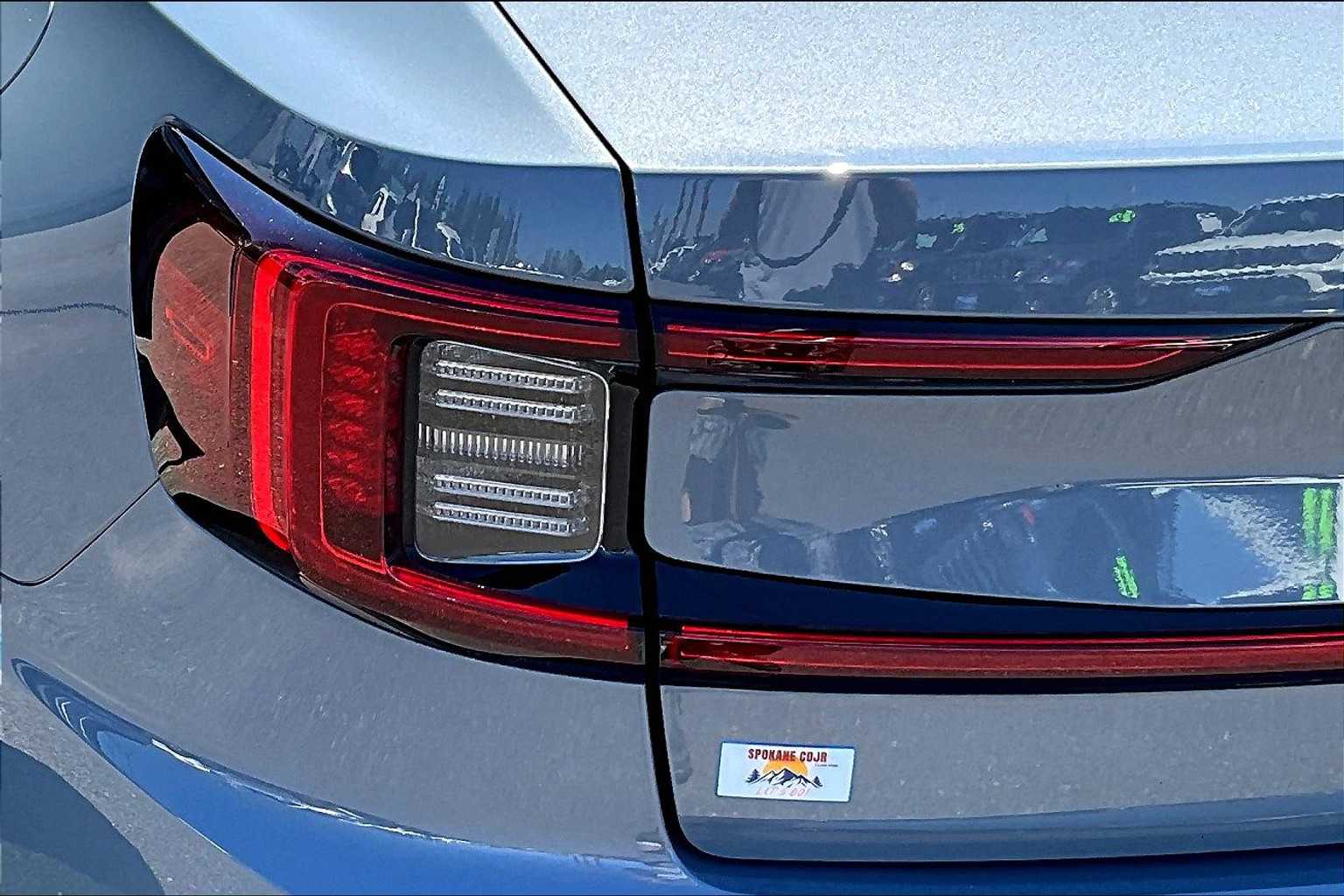 2022 Polestar 2  28
