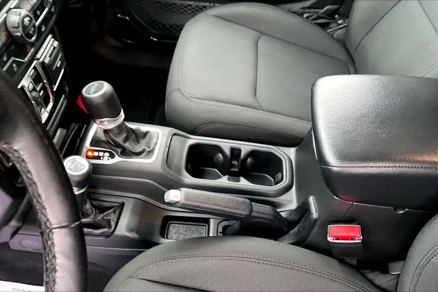 Thumbnail: 2022 Jeep Gladiator - 17