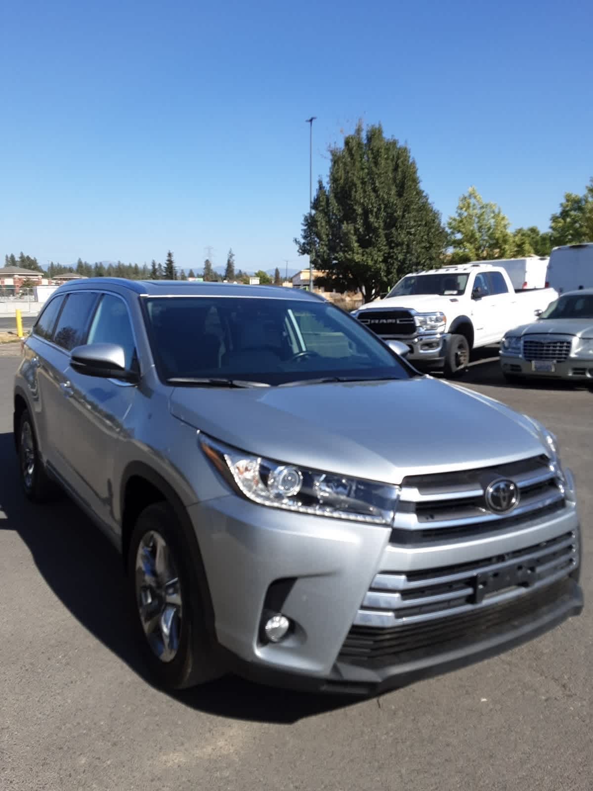 2018 Toyota Highlander Limited Platinum photo 2