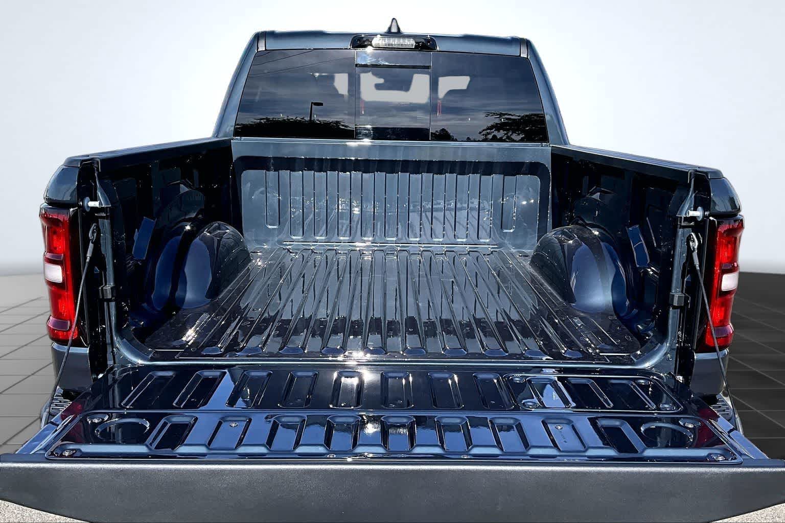 Thumbnail: 2026 RAM 1500 - 19