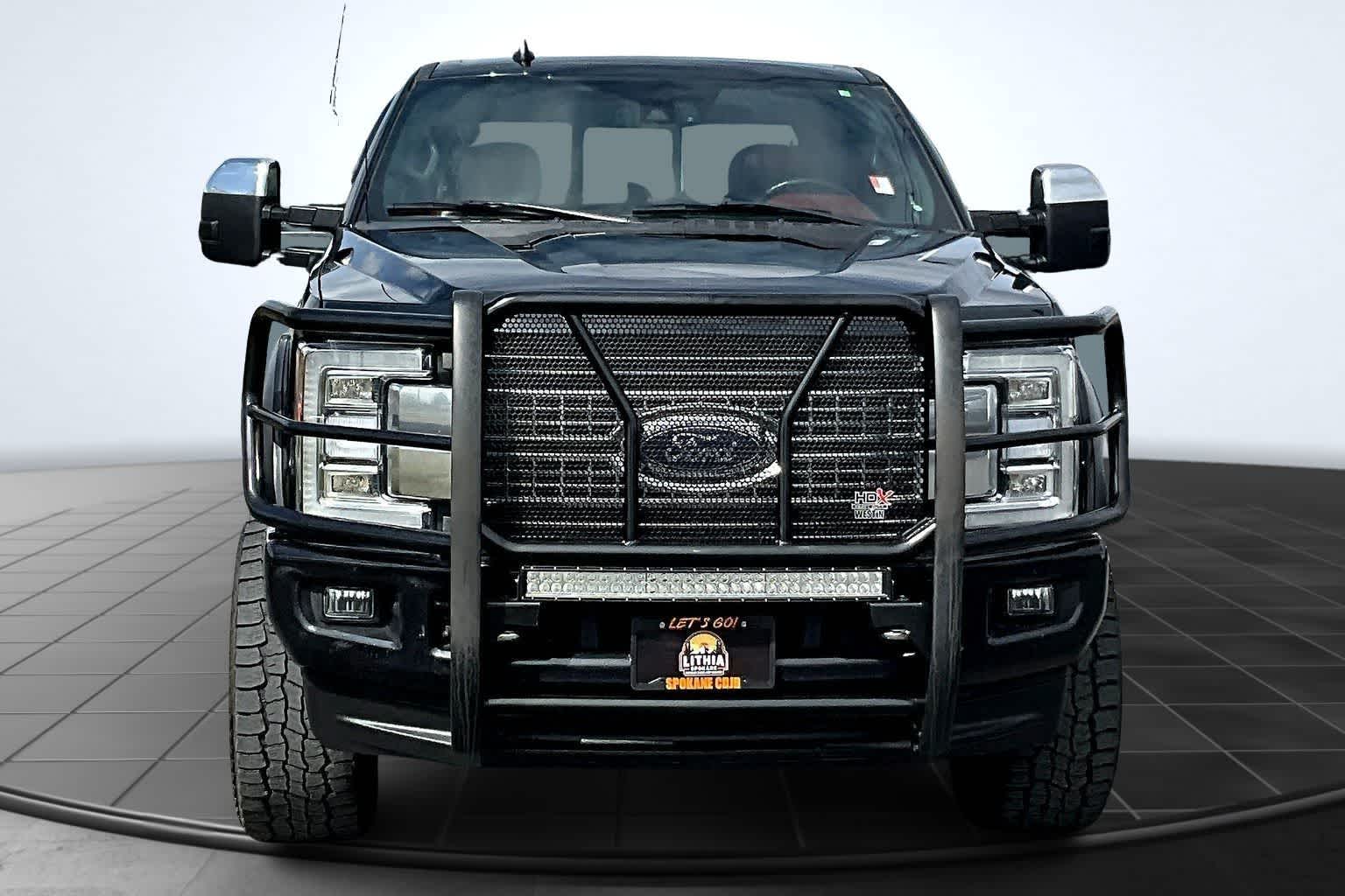 Thumbnail: 2019 Ford Econoline - 6