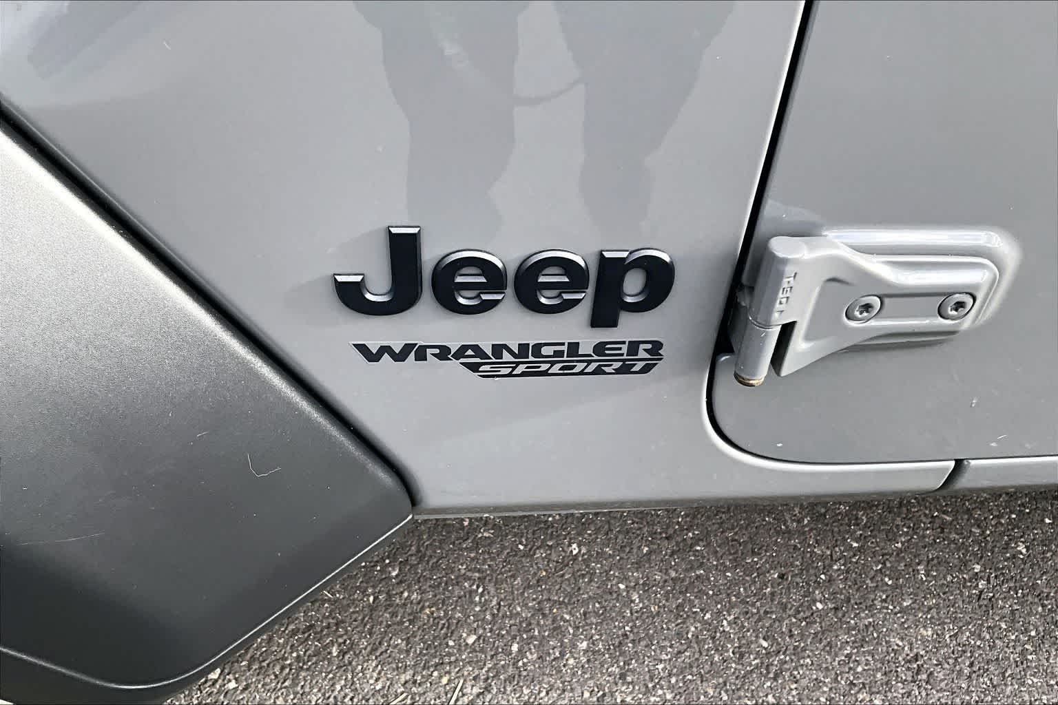 Thumbnail: 2021 Jeep Wrangler - 7