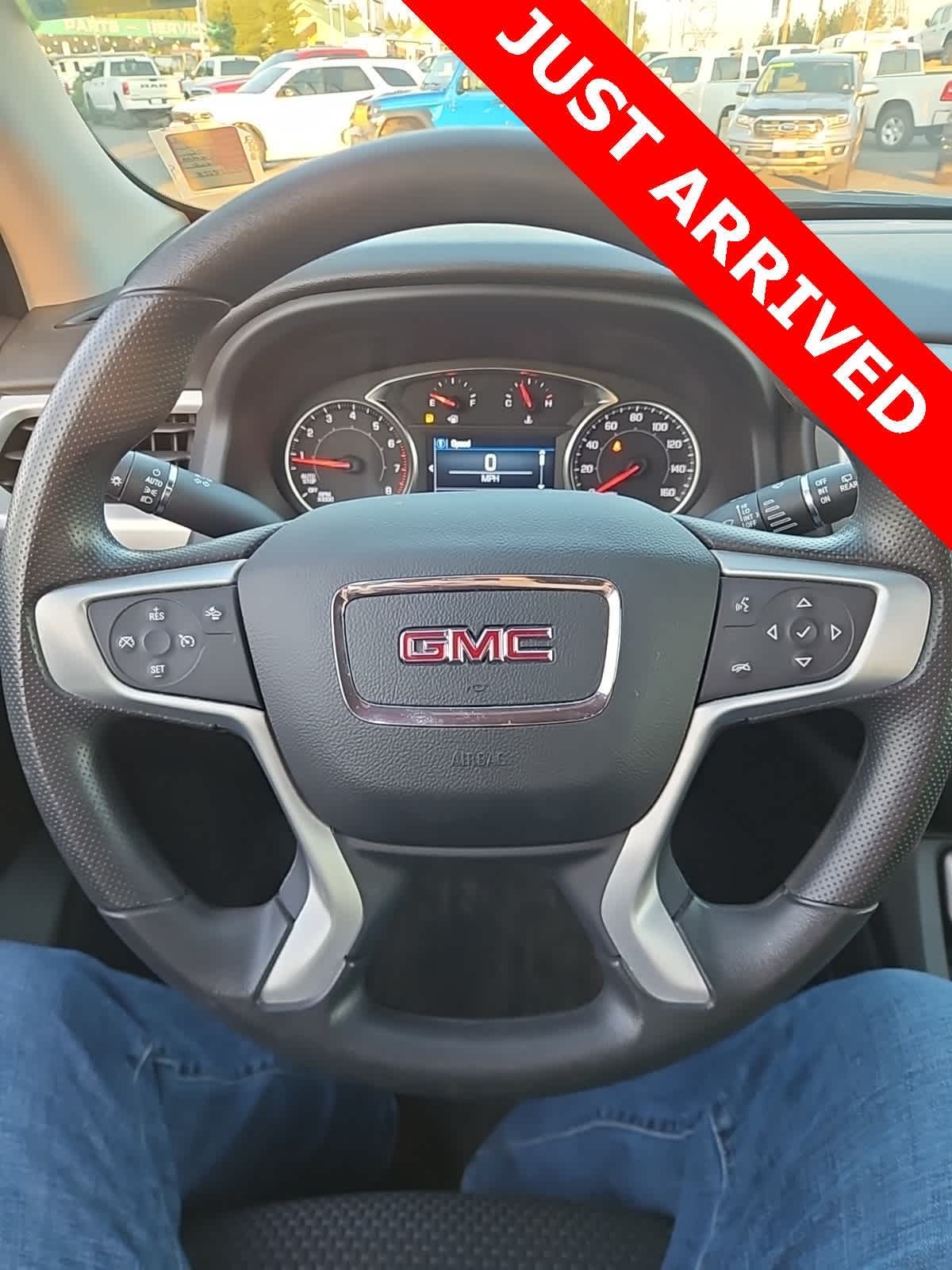 Thumbnail: 2023 GMC Acadia - 8