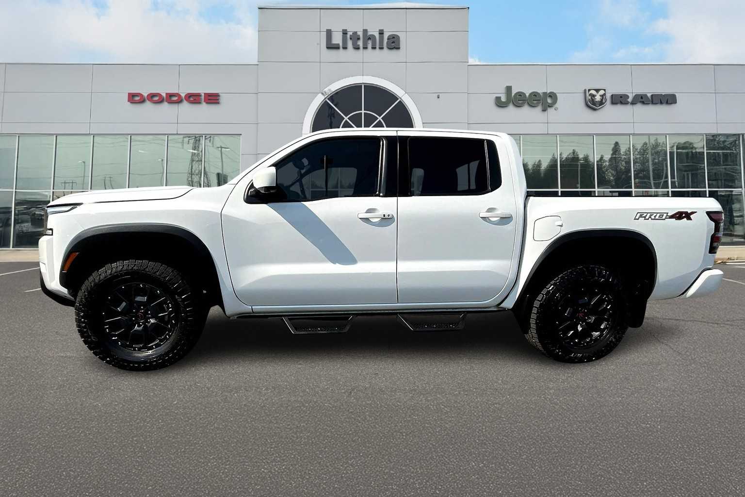 Thumbnail: 2022 Nissan Frontier - 3