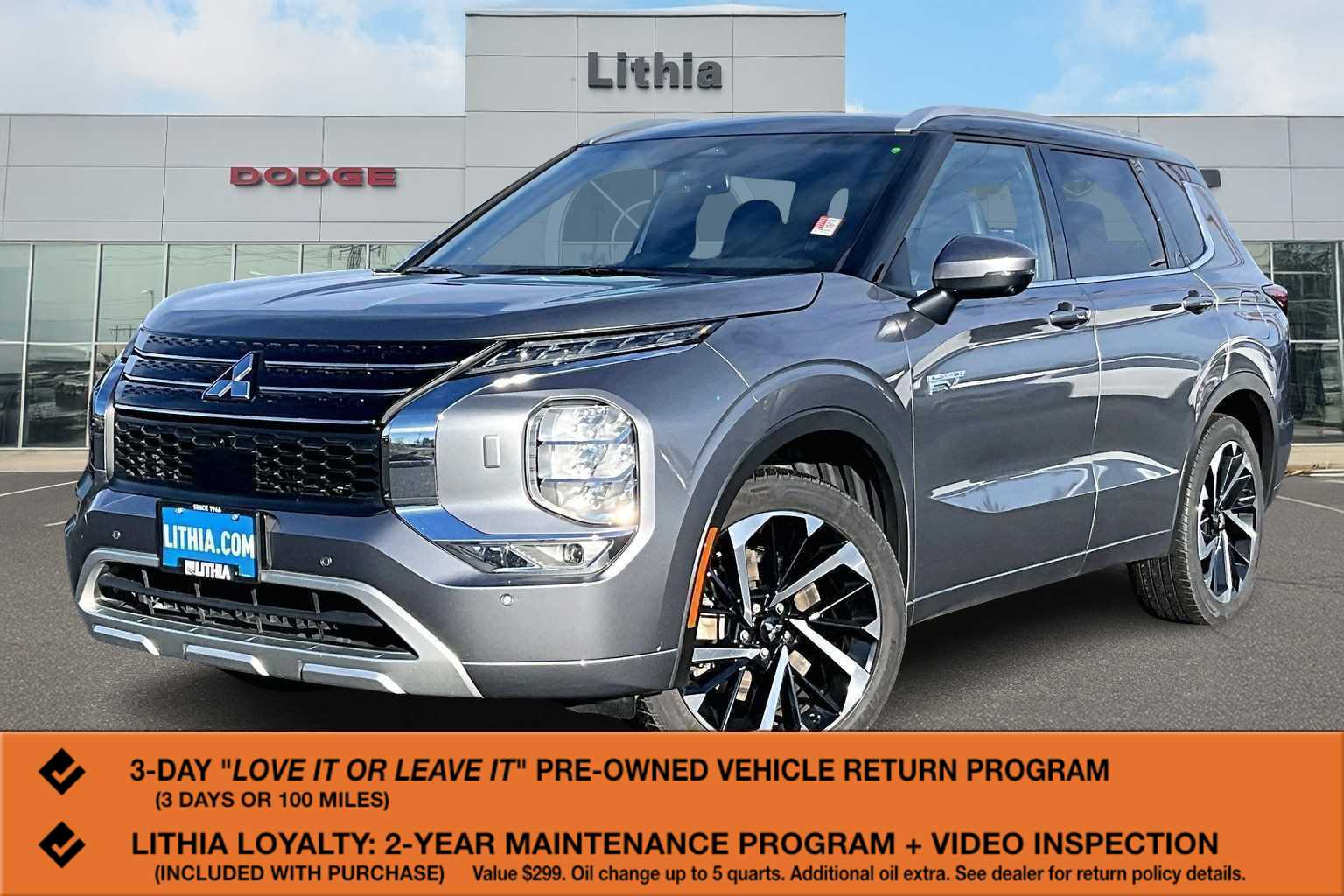 2023 Mitsubishi Outlander SEL's photo