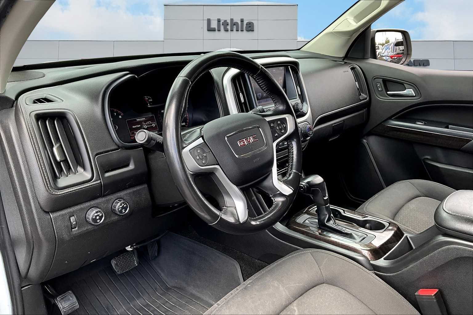 2016 GMC Canyon SLE 2