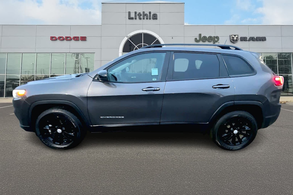 Used 2022 Jeep Cherokee Latitude Lux SUV