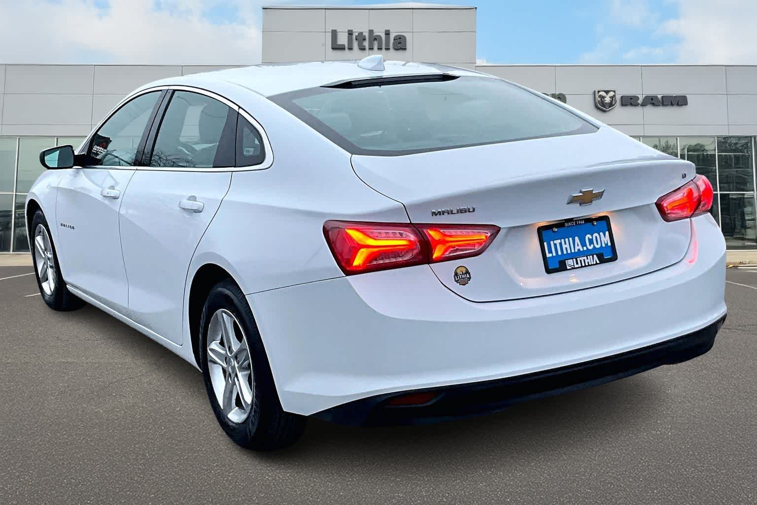 2022 Chevrolet Malibu 1LT photo 4