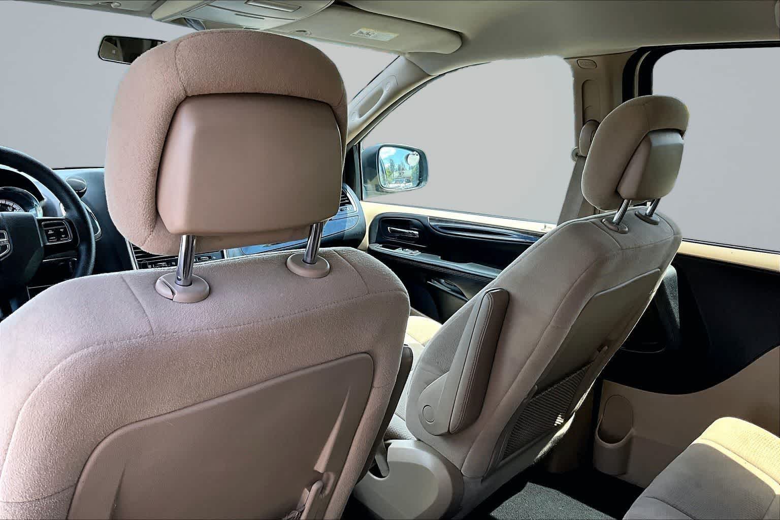 Thumbnail: 2013 Dodge Grand Caravan - 12