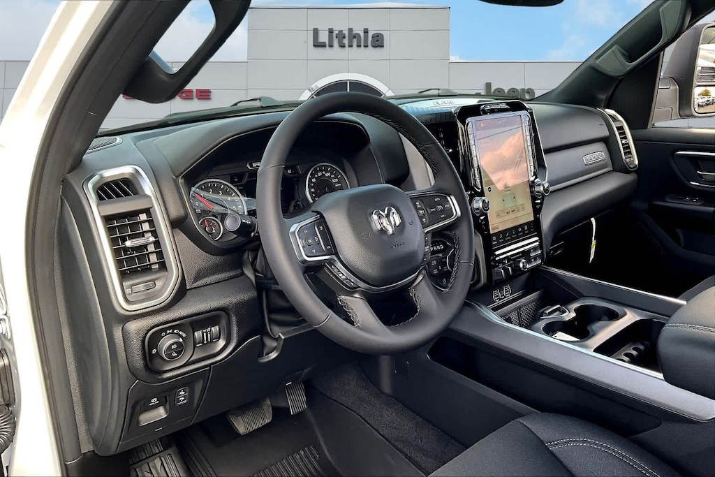 New 2026 Ram 1500 BIG HORN CREW CAB 4X4 5'7 BOX Pickup