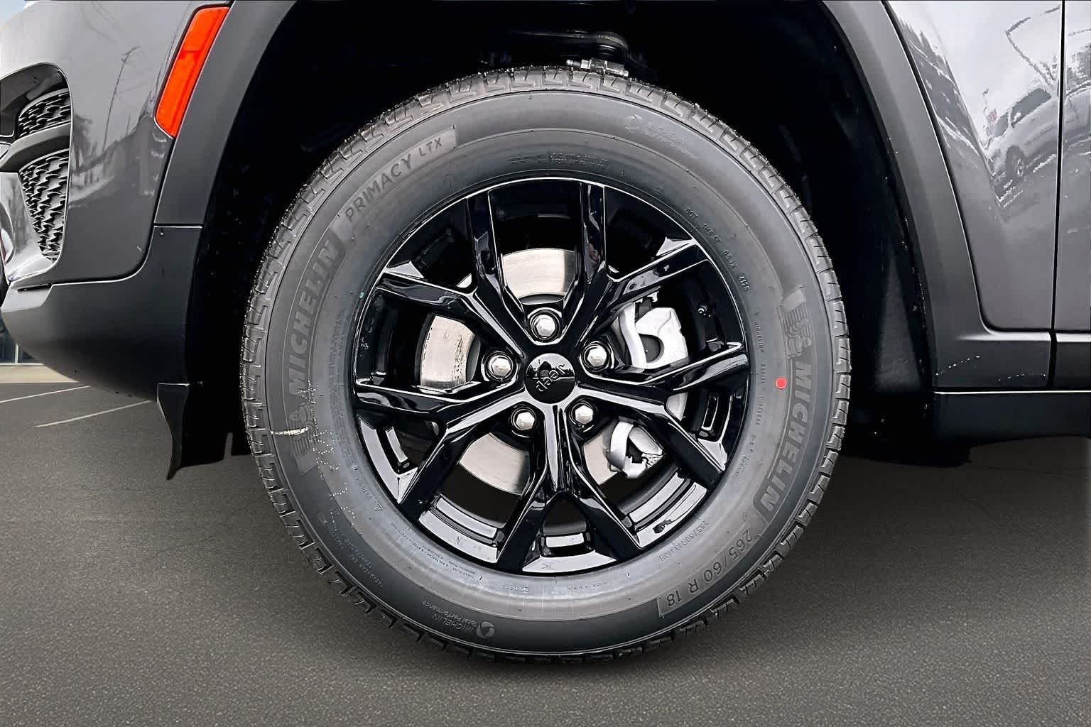 Thumbnail: 2025 Jeep Grand Cherokee - 8