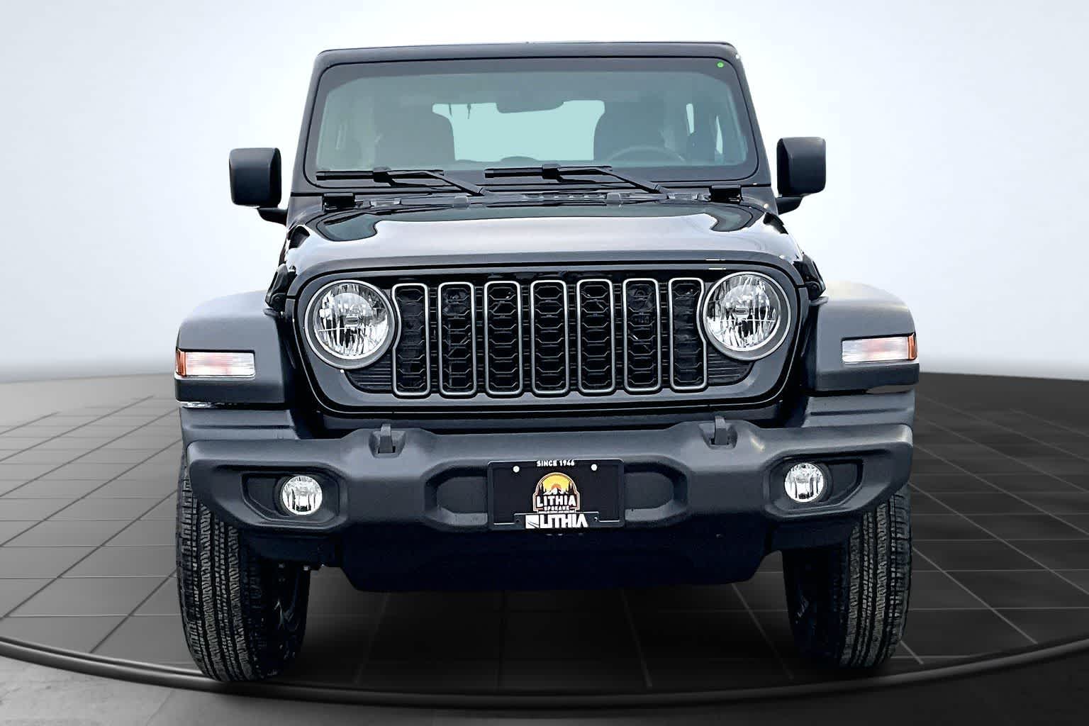 Thumbnail: 2026 Jeep Wrangler - 6