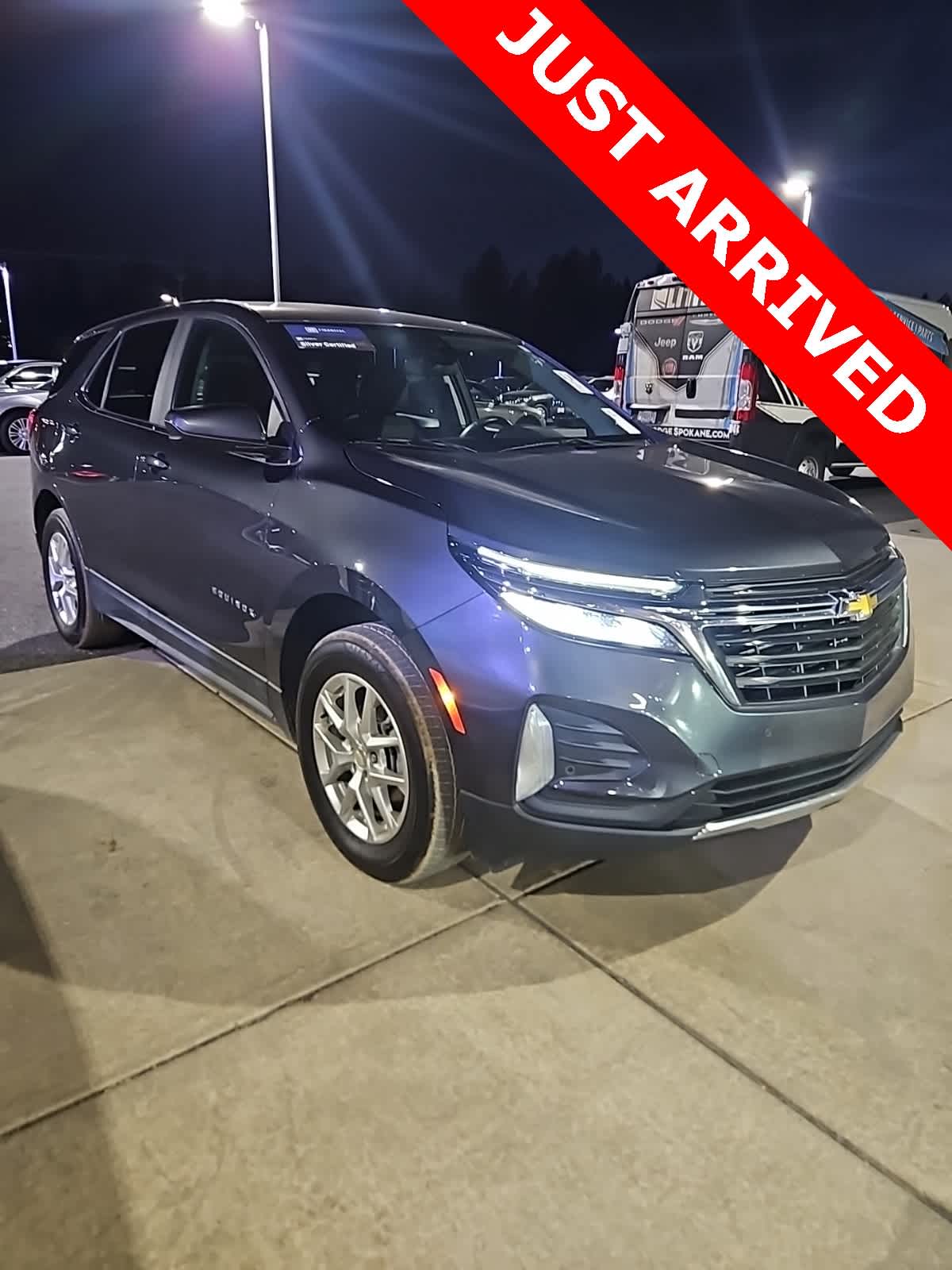 Thumbnail: 2022 Chevrolet Equinox - 3