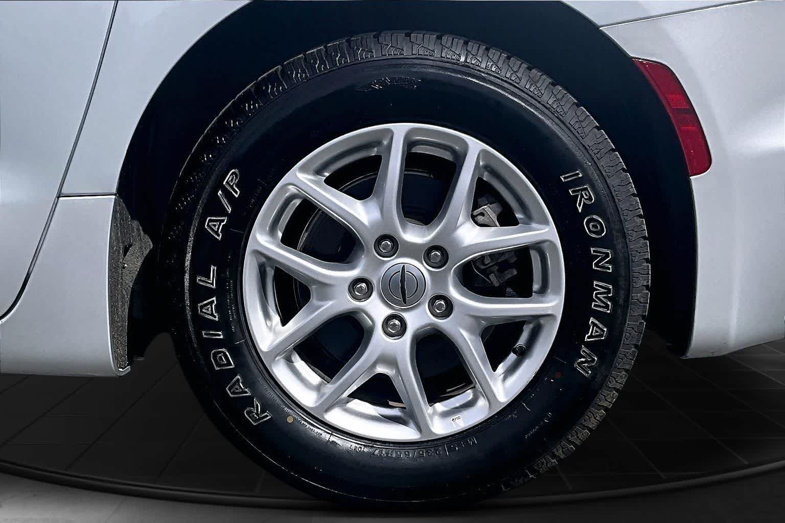 Thumbnail: 2024 Chrysler Pacifica - 35