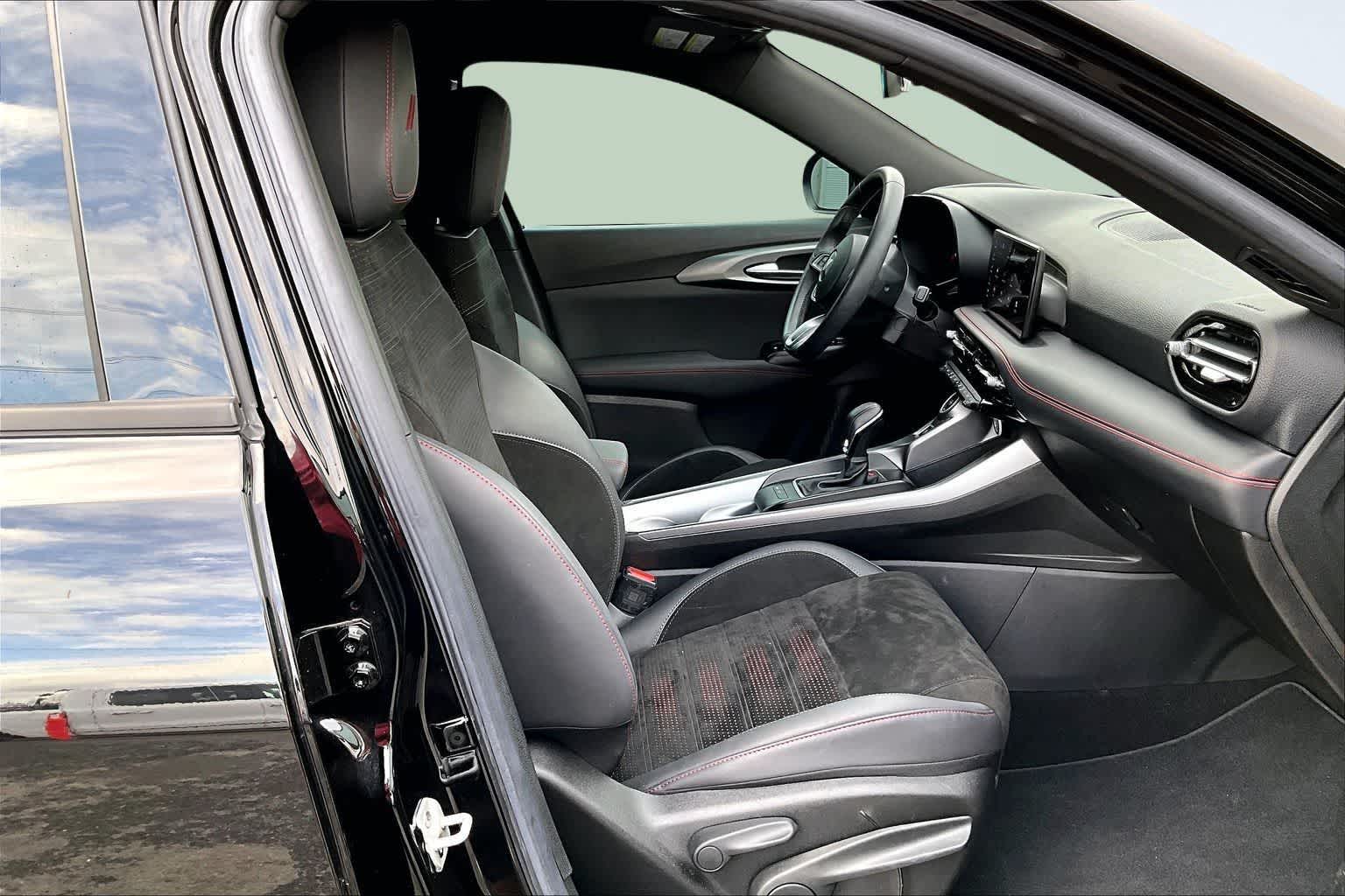 Thumbnail: 2023 Dodge Hornet - 14