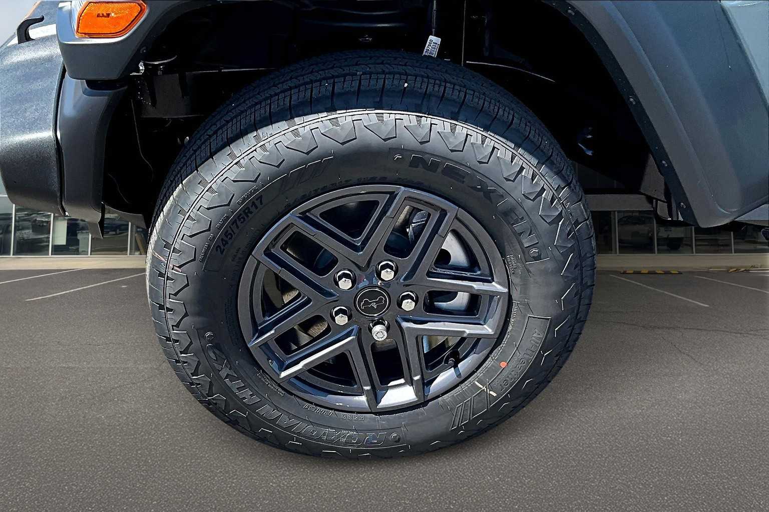 Thumbnail: 2025 Jeep Wrangler - 8