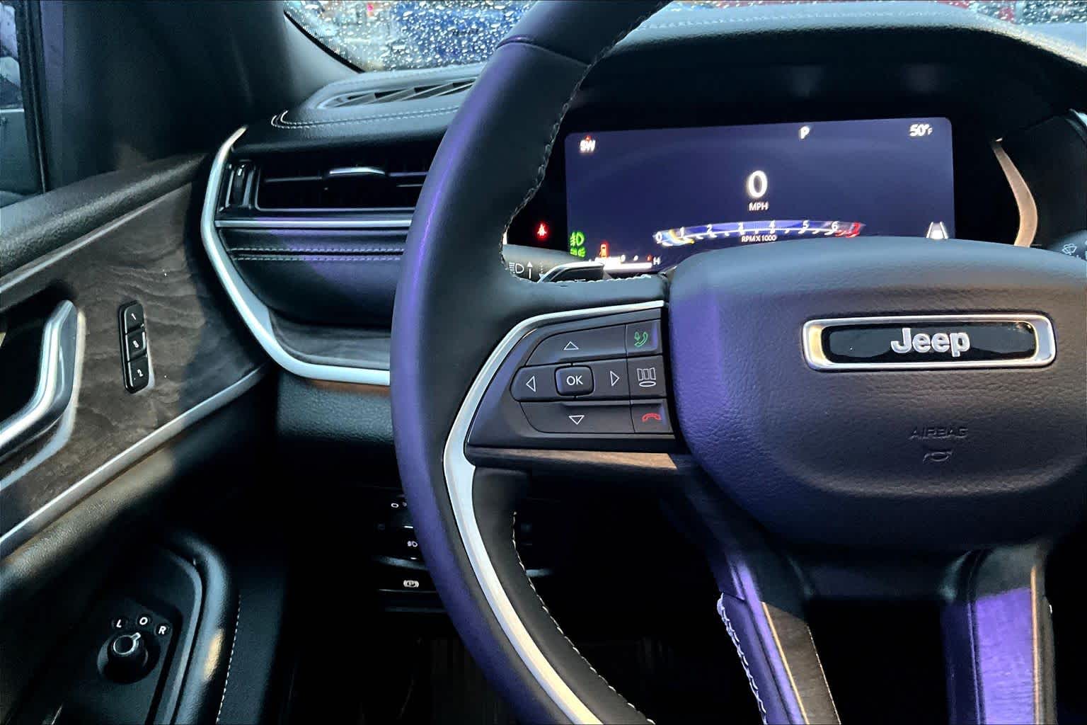 Thumbnail: 2024 Jeep Grand Cherokee - 25