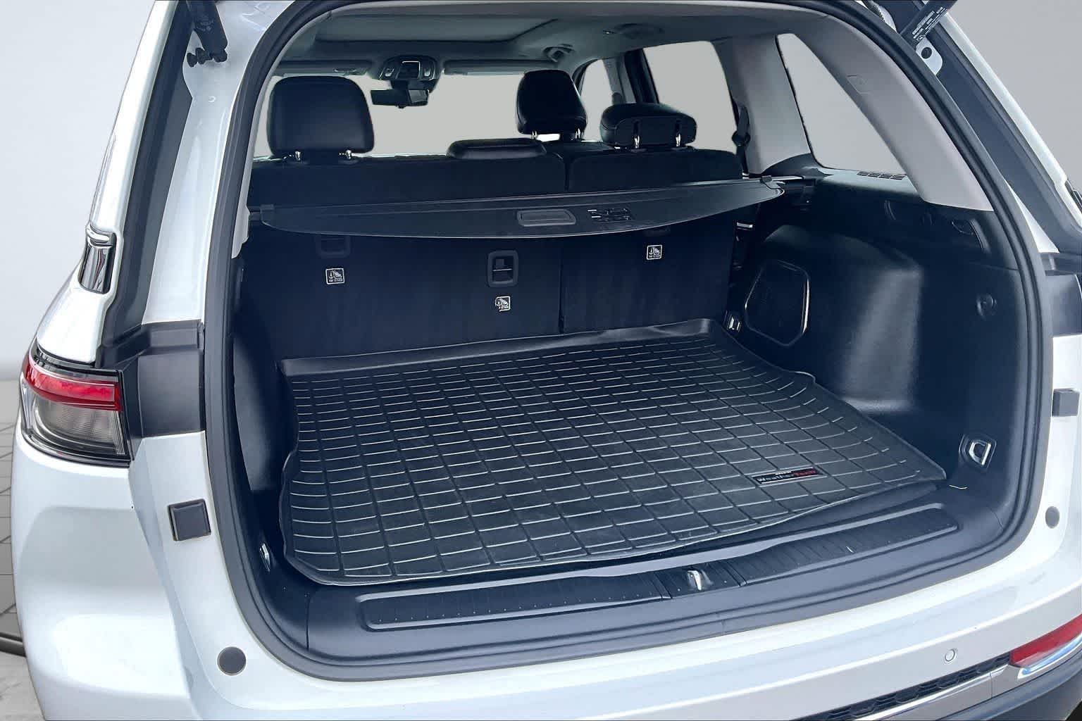 Thumbnail: 2023 Jeep Grand Cherokee - 19