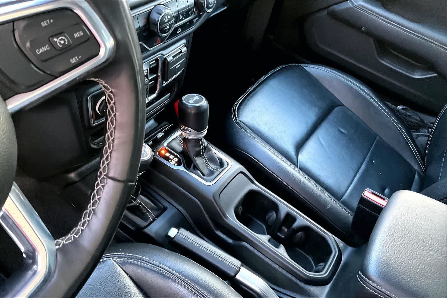 Thumbnail: 2023 Jeep Wrangler - 17