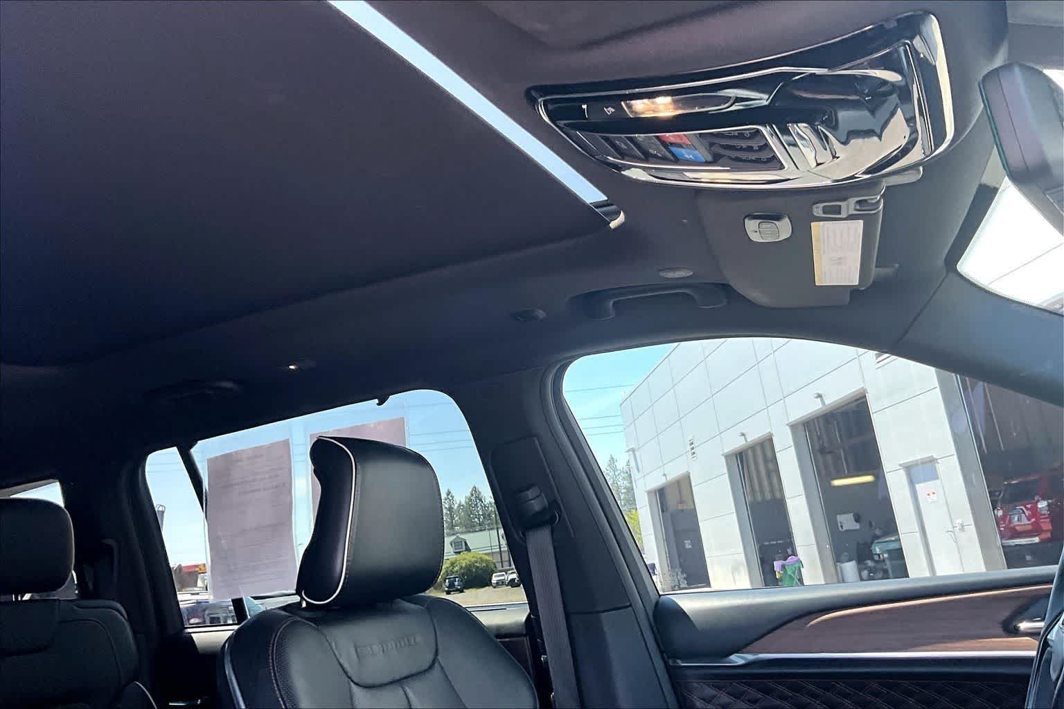 Thumbnail: 2023 Jeep Grand Cherokee L - 29