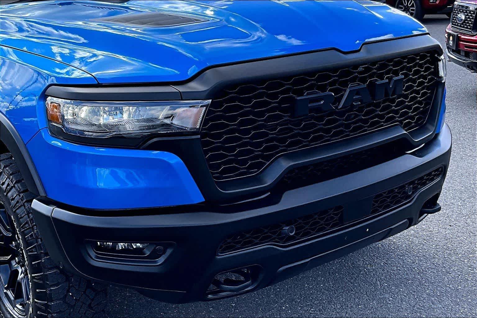 Thumbnail: 2025 RAM 1500 - 32